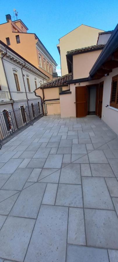 La Terrazza Del Quarto Л'Акуила Экстерьер фото